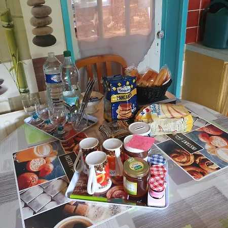 Le Vieux Logis Guest house