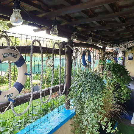 Le Vieux Logis Guest house *