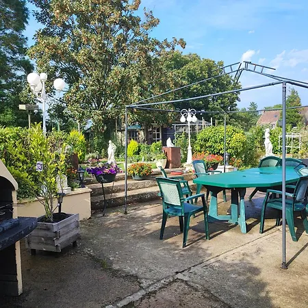 Le Vieux Logis Guest house