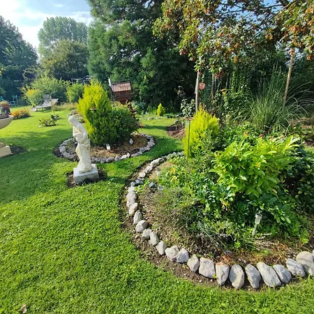 Le Vieux Logis Guest house